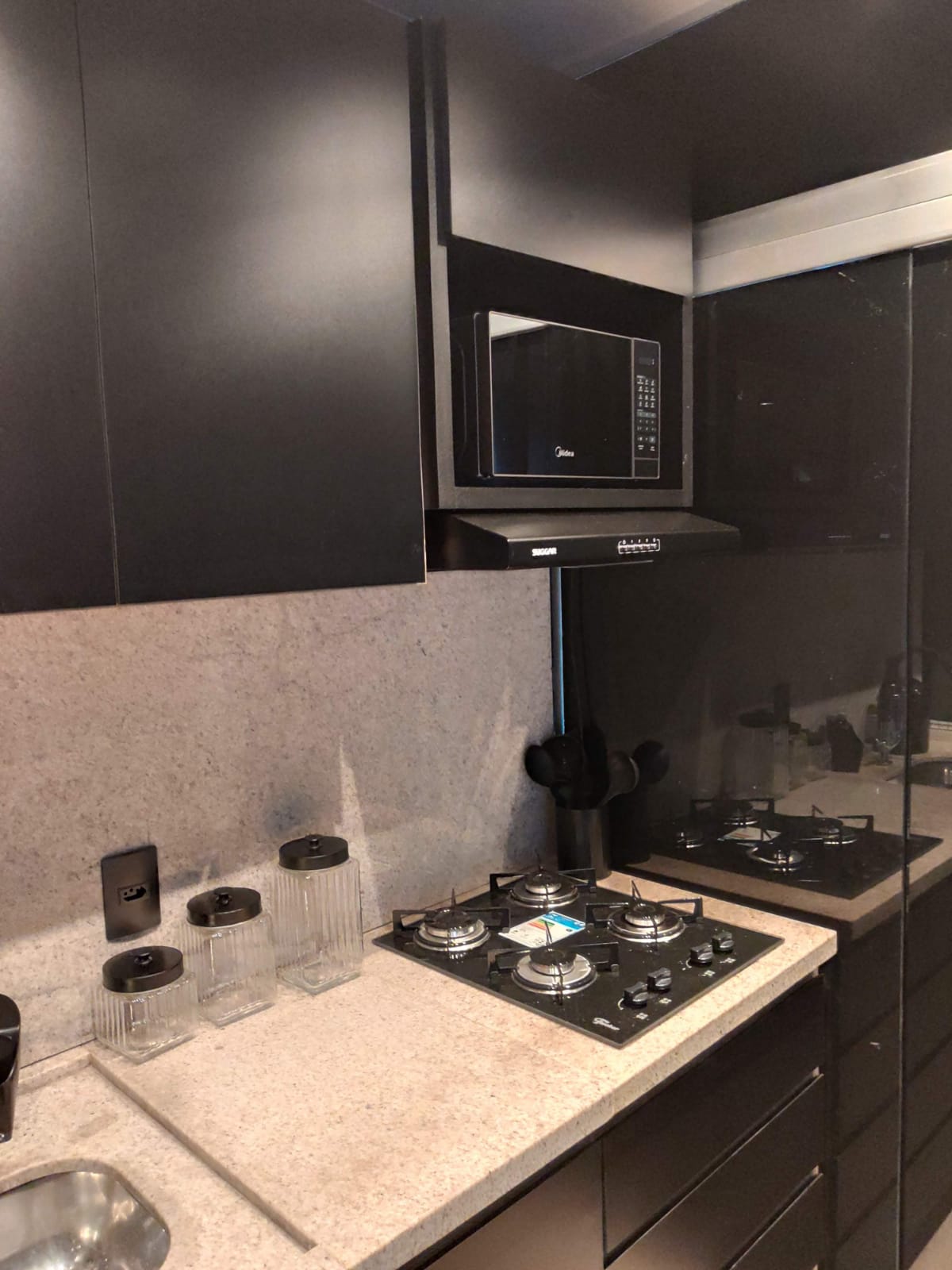 Metropolitan Sidney - R$ 880.000,00